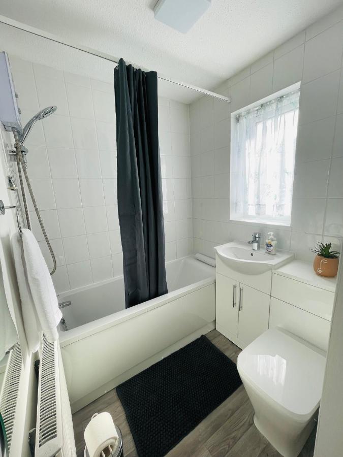 A Modern Cosy One Bedroom Home Away From Home Houghton-le-Spring Экстерьер фото